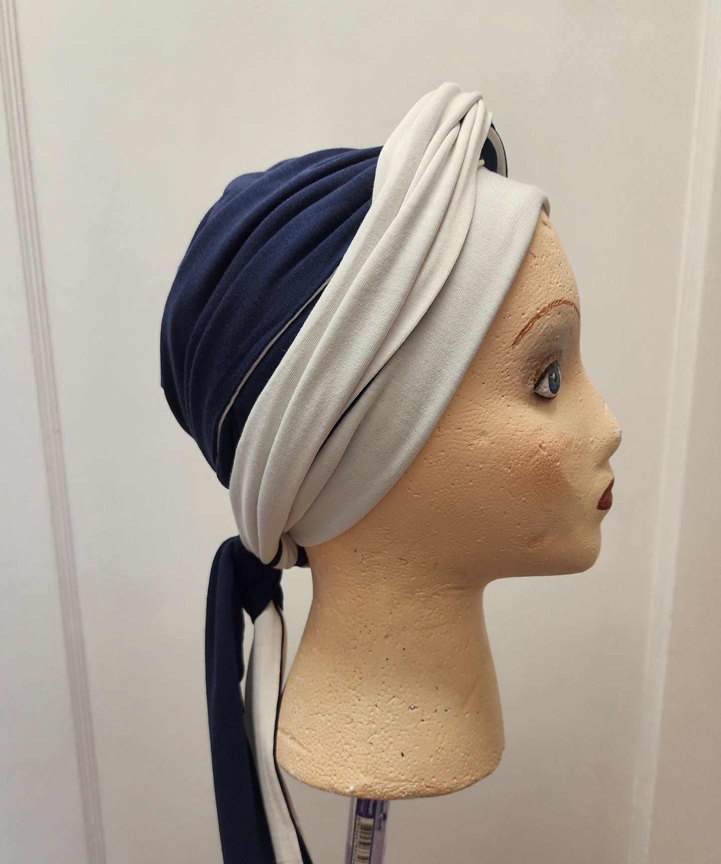 The Reversible Softie Wrap - Navy/Cream