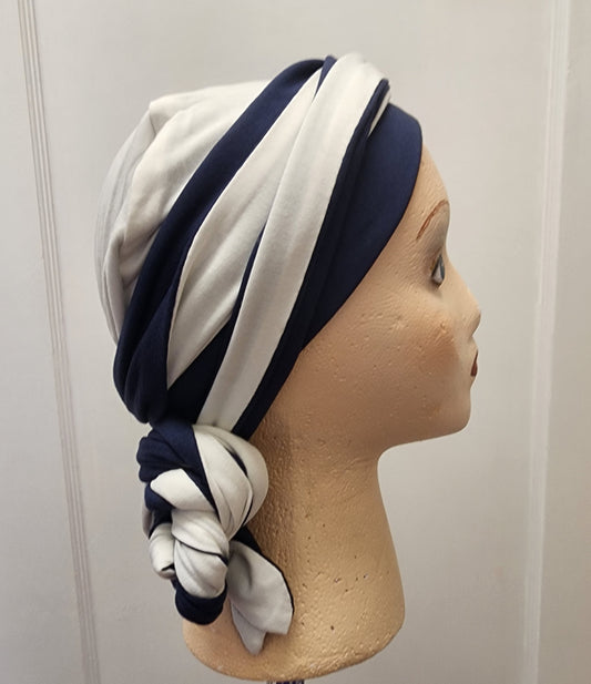 The Reversible Softie Wrap - Navy/Cream